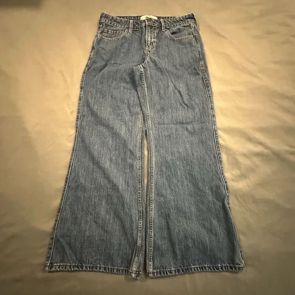 Hollister Jeans Low Rise Baggy Flare Womens 8 R Blue Denim Medium Wash